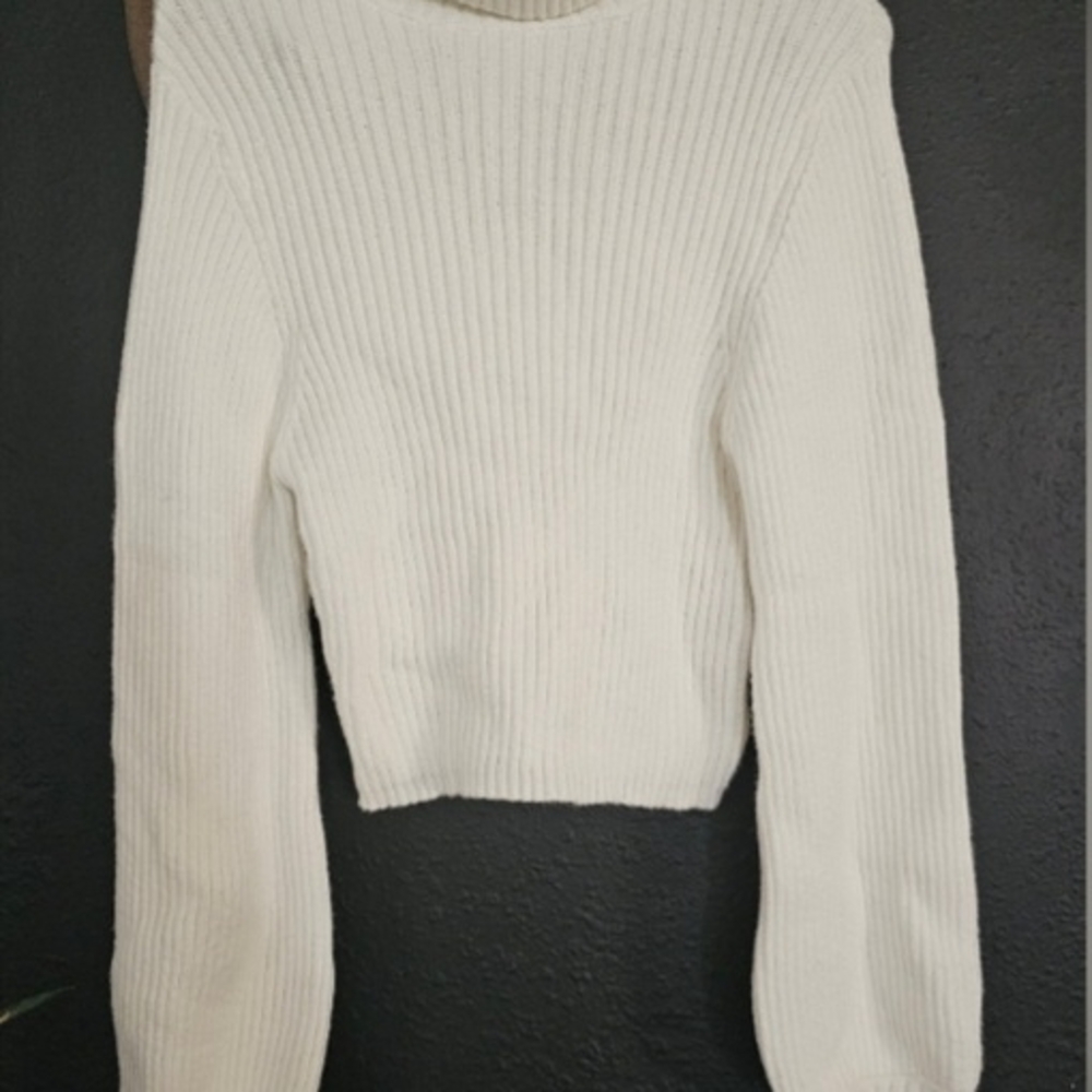 NWT White Ribbed Sweater Size L